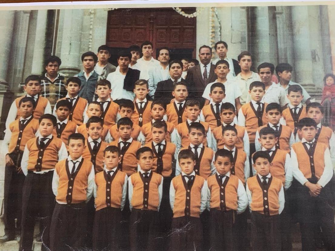 Coro infantil y juvenil San José alrededor de 1965 